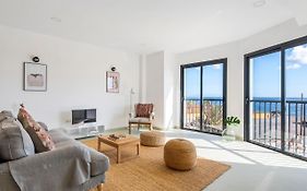 Modern Design House With Roof Terrace